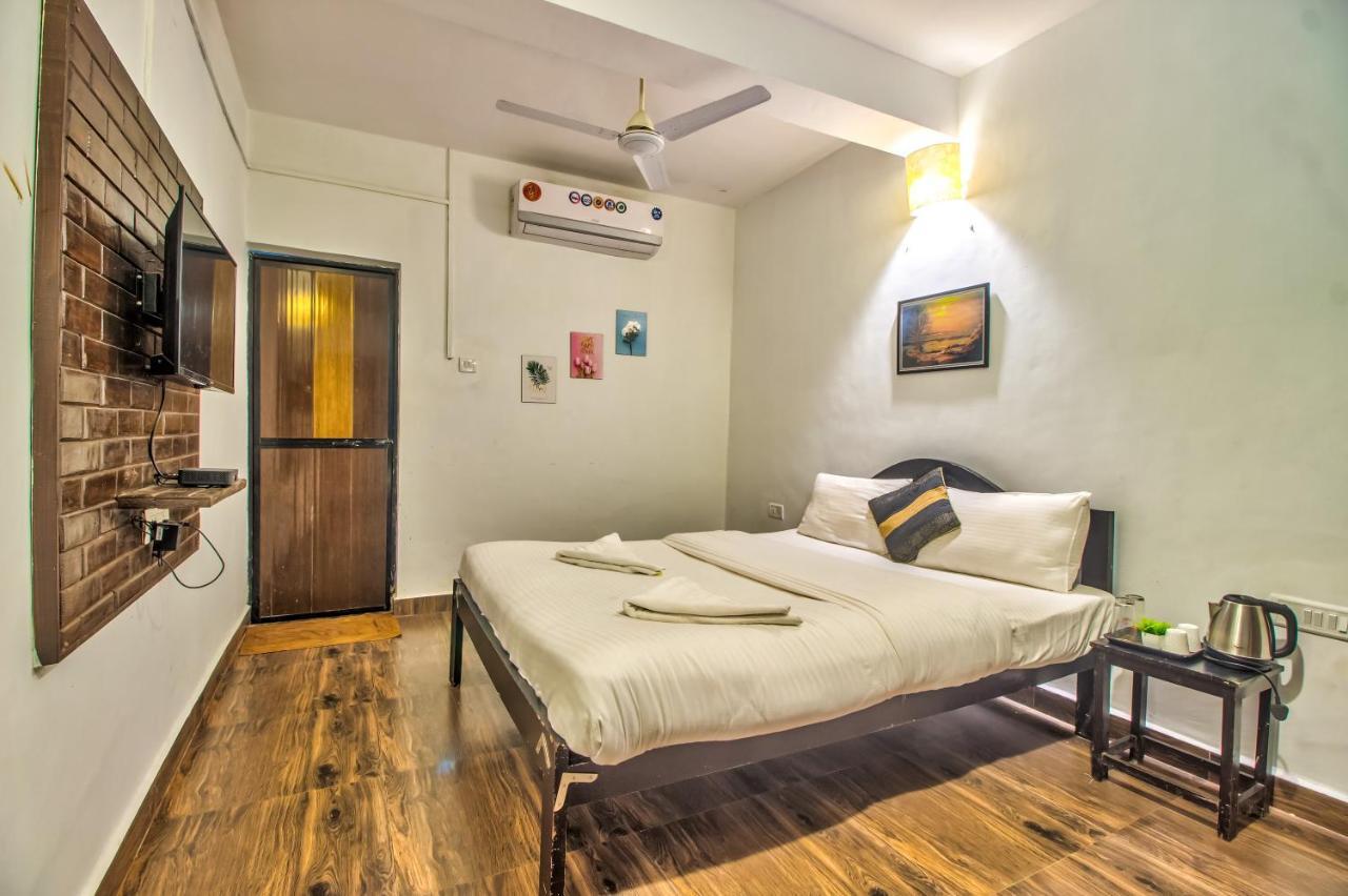 Stanleys Guest House Baga Ngoại thất bức ảnh