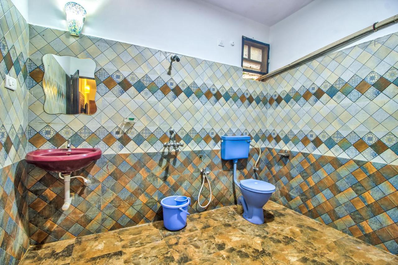 Stanleys Guest House Baga Ngoại thất bức ảnh