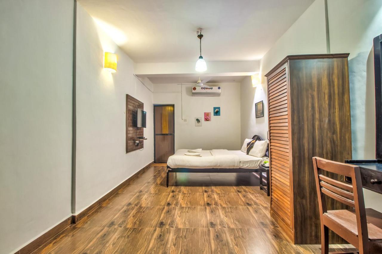 Stanleys Guest House Baga Ngoại thất bức ảnh