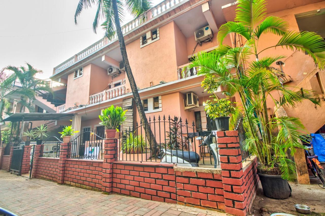 Stanleys Guest House Baga Ngoại thất bức ảnh