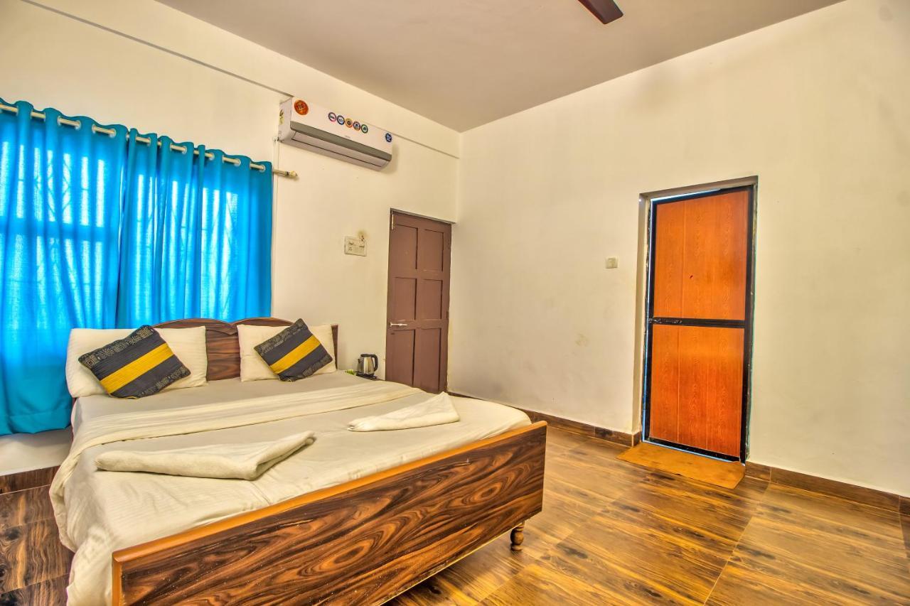 Stanleys Guest House Baga Ngoại thất bức ảnh
