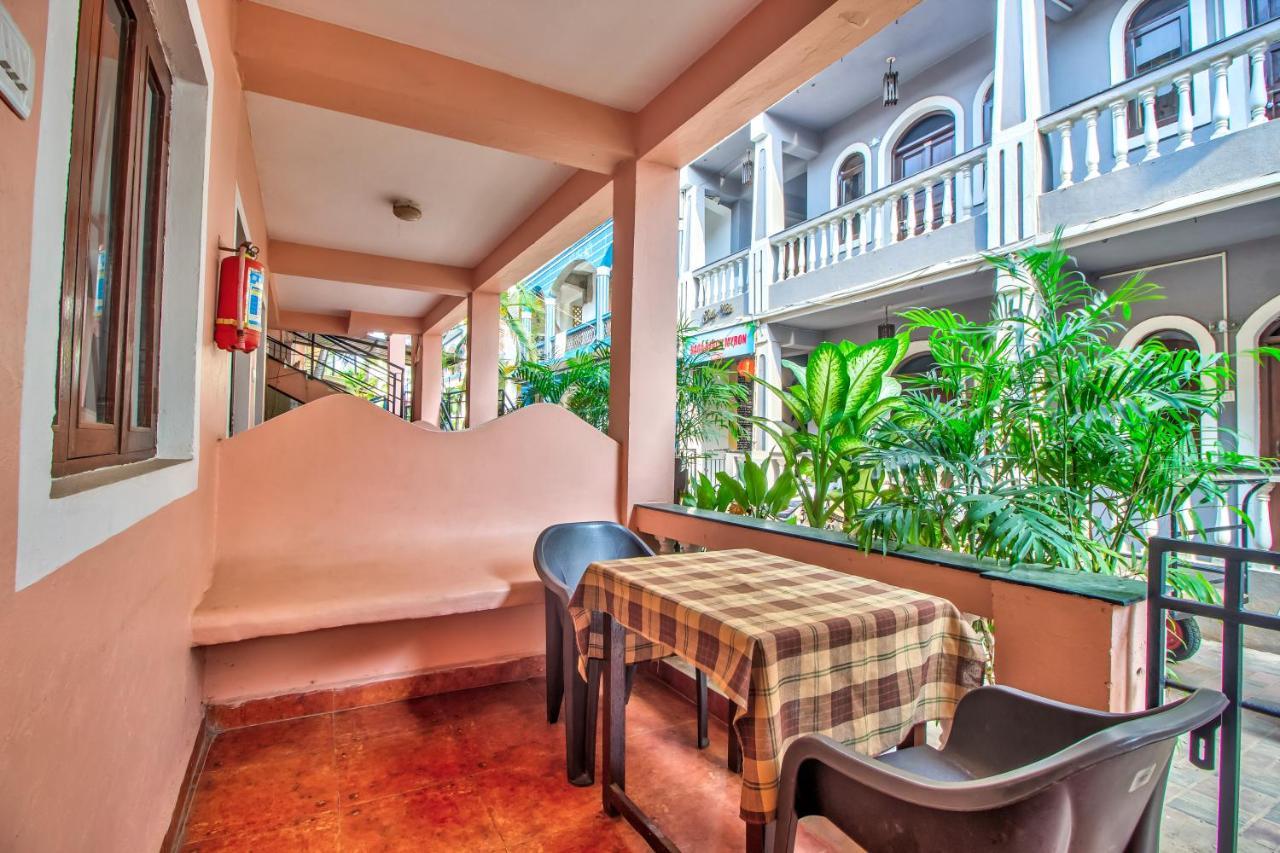 Stanleys Guest House Baga Ngoại thất bức ảnh