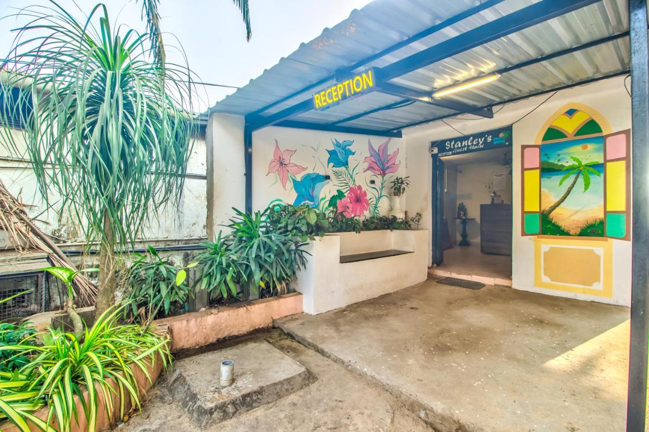 Stanleys Guest House Baga Ngoại thất bức ảnh