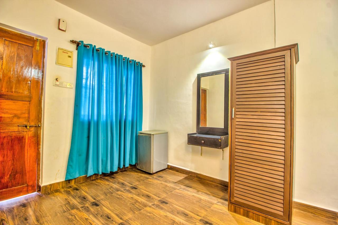 Stanleys Guest House Baga Ngoại thất bức ảnh